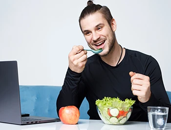 Can You Eat Salad with Dentures